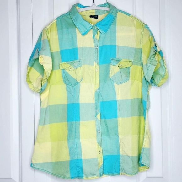 Y2K Inspired Green N' Blue Snap Button Up w/ Lil' Front Pockets - Picture 1 of 5